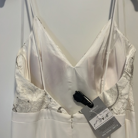 Le Chateau Wedding/Rehearsal Dress - Picture 5 of 8